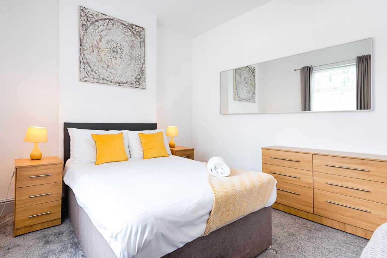 Walk To Swansea Stadium, 3 Rooms, Smart Tv'S Bagian luar foto