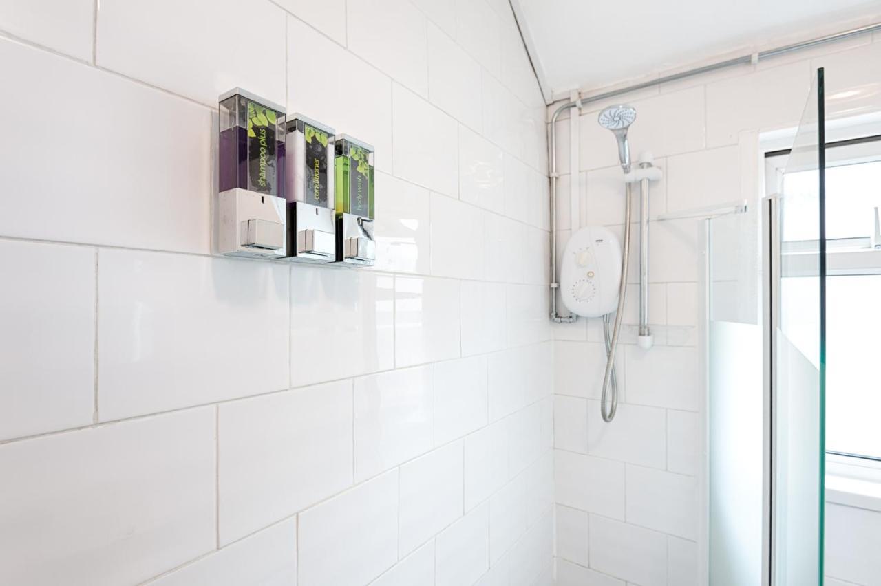 Walk To Swansea Stadium, 3 Rooms, Smart Tv'S Bagian luar foto