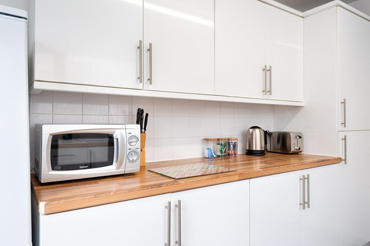 Walk To Swansea Stadium, 3 Rooms, Smart Tv'S Bagian luar foto