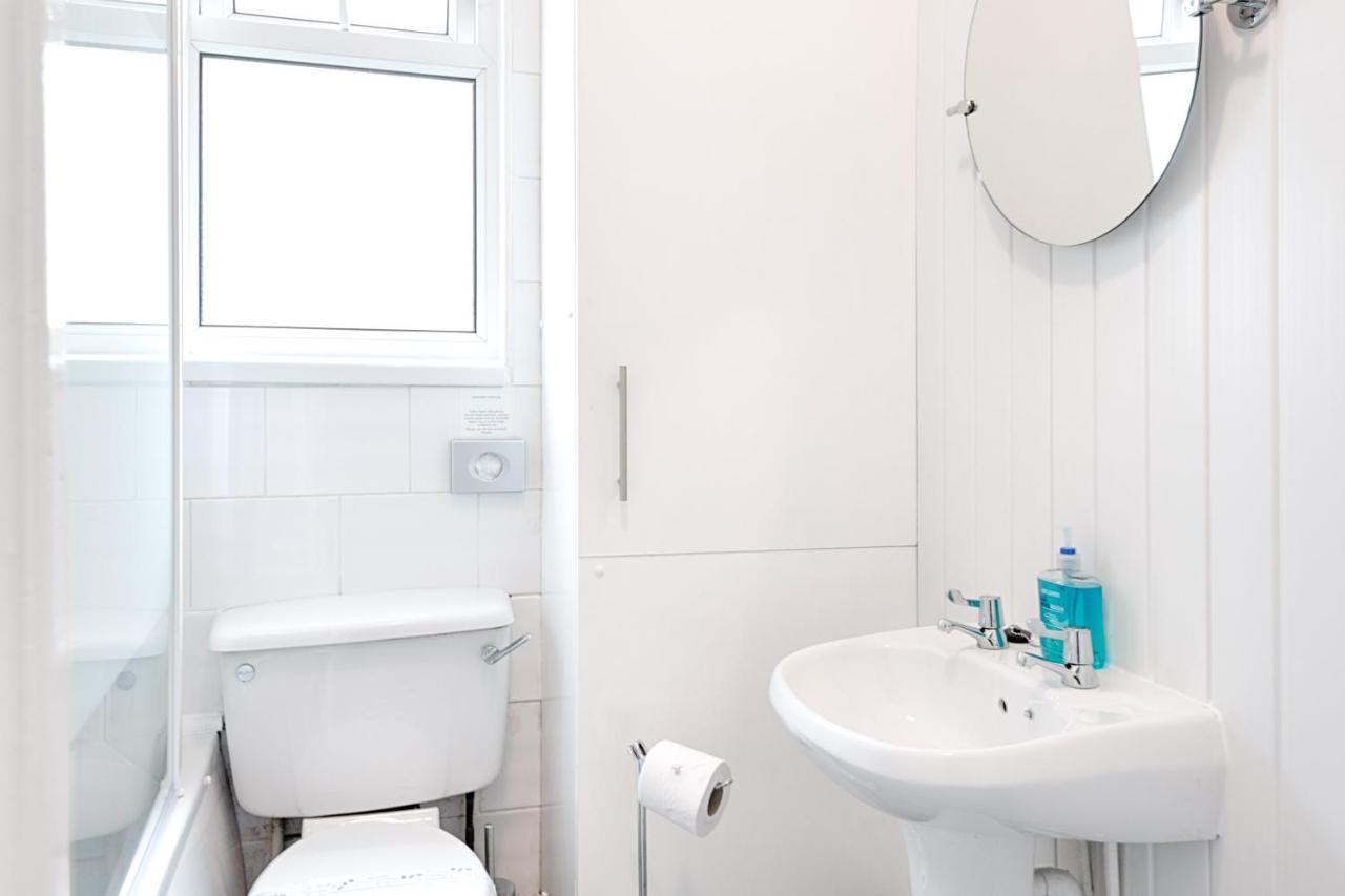 Walk To Swansea Stadium, 3 Rooms, Smart Tv'S Bagian luar foto